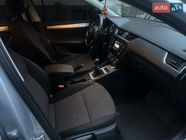 Сірий Шкода Октавія, об'ємом двигуна 1.6 л та пробігом 311 тис. км за 9500 $, фото 13 на Automoto.ua