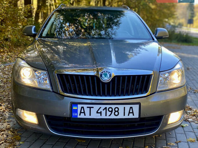 Серый Шкода Октавия, объемом двигателя 1.6 л и пробегом 293 тыс. км за 8600 $, фото 12 на Automoto.ua