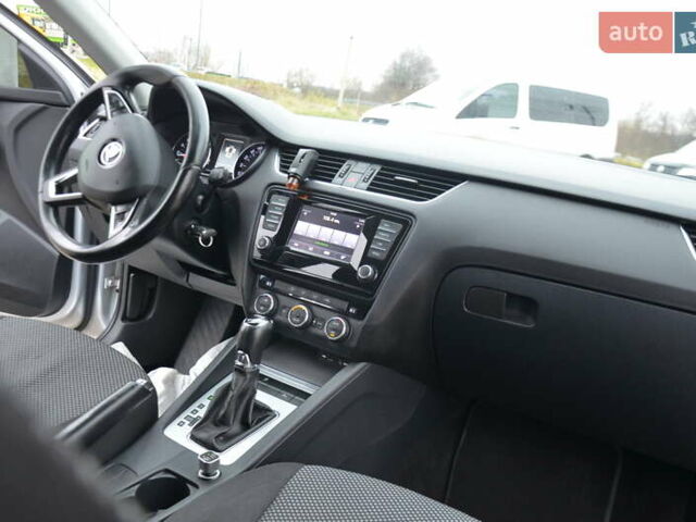 Сірий Шкода Октавія, об'ємом двигуна 2 л та пробігом 255 тис. км за 12250 $, фото 50 на Automoto.ua