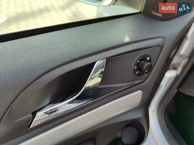 Серый Шкода Октавия, объемом двигателя 1.6 л и пробегом 196 тыс. км за 8750 $, фото 32 на Automoto.ua