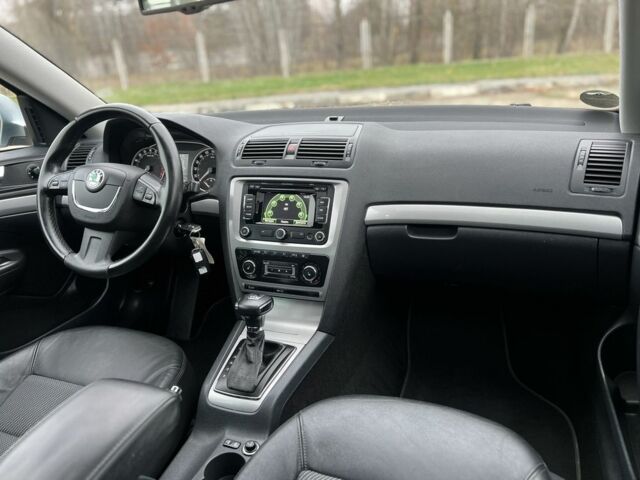 Сірий Шкода Октавія, об'ємом двигуна 2 л та пробігом 215 тис. км за 10495 $, фото 20 на Automoto.ua