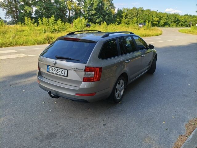 Серый Шкода Октавия, объемом двигателя 2 л и пробегом 312 тыс. км за 10800 $, фото 5 на Automoto.ua