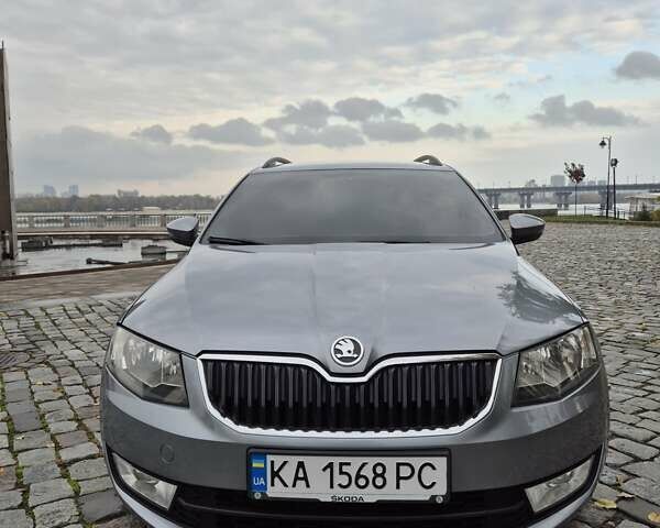 Шкода Октавія 2013 у Києві на Automoto.ua Сірий Шкода Октавія, об'ємом двигуна 1.8 л та пробігом 223 тис. км за 13800 $, фото 4 на Automoto.ua