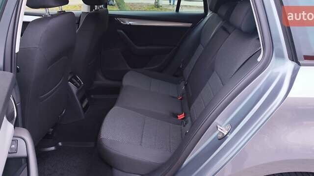 Серый Шкода Октавия, объемом двигателя 1.4 л и пробегом 280 тыс. км за 9400 $, фото 15 на Automoto.ua