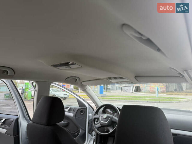 Серый Шкода Октавия, объемом двигателя 1.6 л и пробегом 217 тыс. км за 7650 $, фото 34 на Automoto.ua