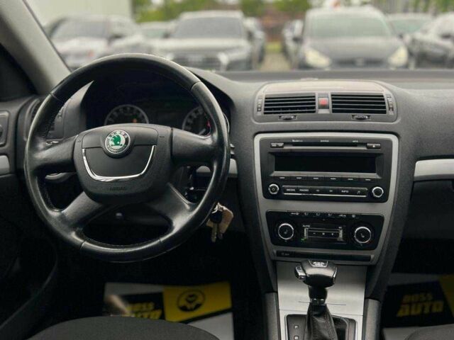 Сірий Шкода Октавія, об'ємом двигуна 2 л та пробігом 255 тис. км за 9000 $, фото 14 на Automoto.ua