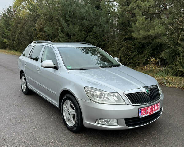 Серый Шкода Октавия, объемом двигателя 1.6 л и пробегом 206 тыс. км за 9450 $, фото 10 на Automoto.ua