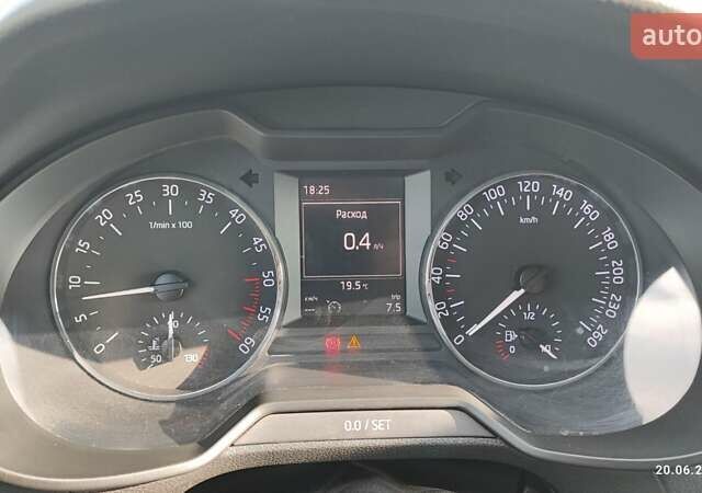 Сірий Шкода Октавія, об'ємом двигуна 1.6 л та пробігом 254 тис. км за 9300 $, фото 15 на Automoto.ua