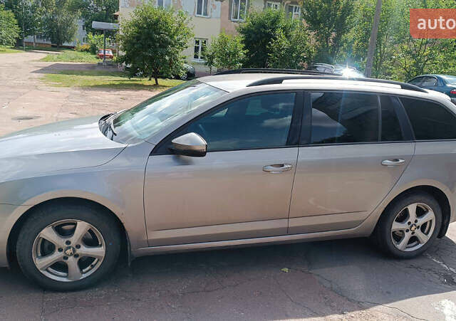 Серый Шкода Октавия, объемом двигателя 1.6 л и пробегом 268 тыс. км за 10200 $, фото 4 на Automoto.ua