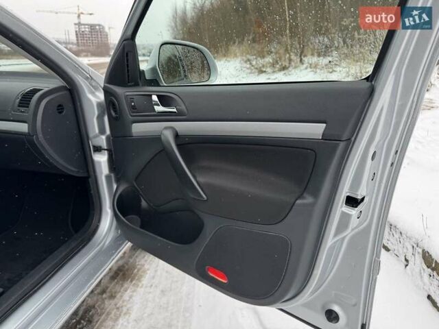 Серый Шкода Октавия, объемом двигателя 1.4 л и пробегом 125 тыс. км за 8350 $, фото 34 на Automoto.ua