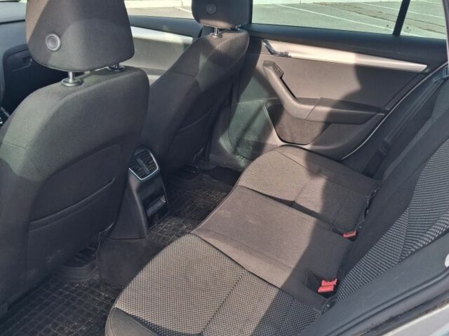 Серый Шкода Октавия, объемом двигателя 1.6 л и пробегом 335 тыс. км за 9200 $, фото 8 на Automoto.ua