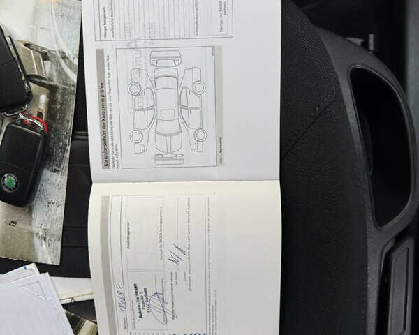 Серый Шкода Октавия, объемом двигателя 1.6 л и пробегом 206 тыс. км за 9450 $, фото 69 на Automoto.ua