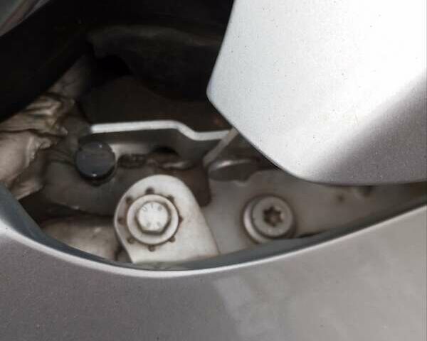 Серый Шкода Октавия, объемом двигателя 1.6 л и пробегом 196 тыс. км за 8750 $, фото 2 на Automoto.ua