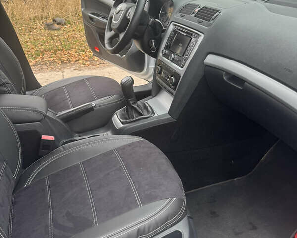 Серый Шкода Октавия, объемом двигателя 1.6 л и пробегом 182 тыс. км за 9900 $, фото 19 на Automoto.ua