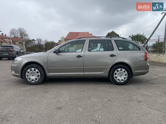 Сірий Шкода Октавія, об'ємом двигуна 1.6 л та пробігом 257 тис. км за 8500 $, фото 1 на Automoto.ua