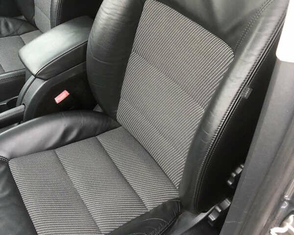 Серый Шкода Октавия, объемом двигателя 1.99 л и пробегом 263 тыс. км за 9600 $, фото 22 на Automoto.ua