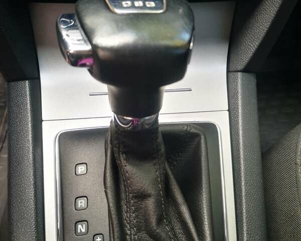 Серый Шкода Октавия, объемом двигателя 2 л и пробегом 304 тыс. км за 9500 $, фото 16 на Automoto.ua