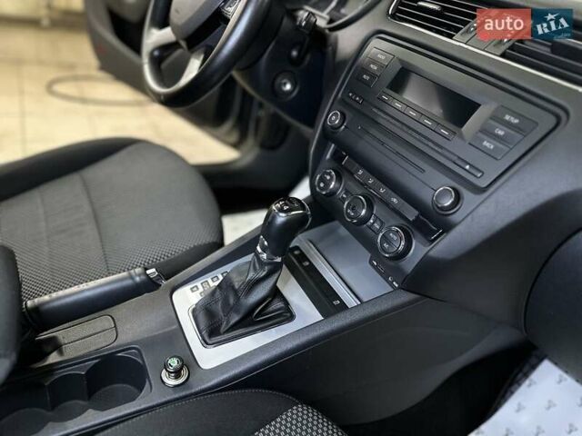 Сірий Шкода Октавія, об'ємом двигуна 1.8 л та пробігом 211 тис. км за 10999 $, фото 31 на Automoto.ua