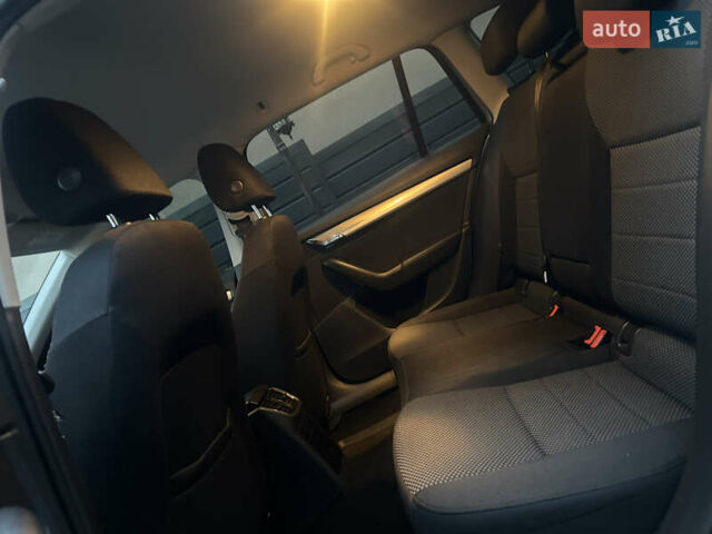 Сірий Шкода Октавія, об'ємом двигуна 1.6 л та пробігом 311 тис. км за 9500 $, фото 17 на Automoto.ua