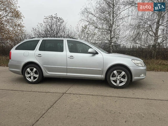 Серый Шкода Октавия, объемом двигателя 1.6 л и пробегом 182 тыс. км за 9900 $, фото 1 на Automoto.ua