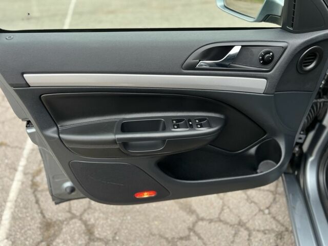 Сірий Шкода Октавія, об'ємом двигуна 2 л та пробігом 215 тис. км за 10495 $, фото 9 на Automoto.ua