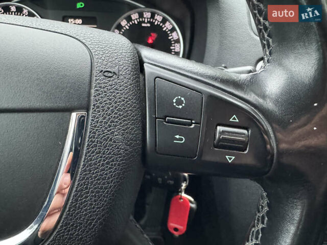 Серый Шкода Октавия, объемом двигателя 1.6 л и пробегом 206 тыс. км за 9450 $, фото 45 на Automoto.ua