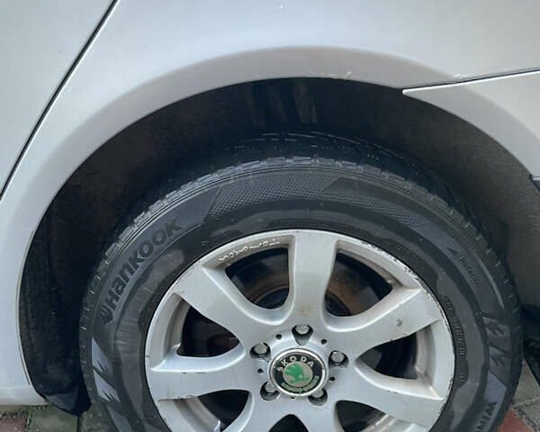 Сірий Шкода Октавія, об'ємом двигуна 1.97 л та пробігом 277 тис. км за 9300 $, фото 9 на Automoto.ua