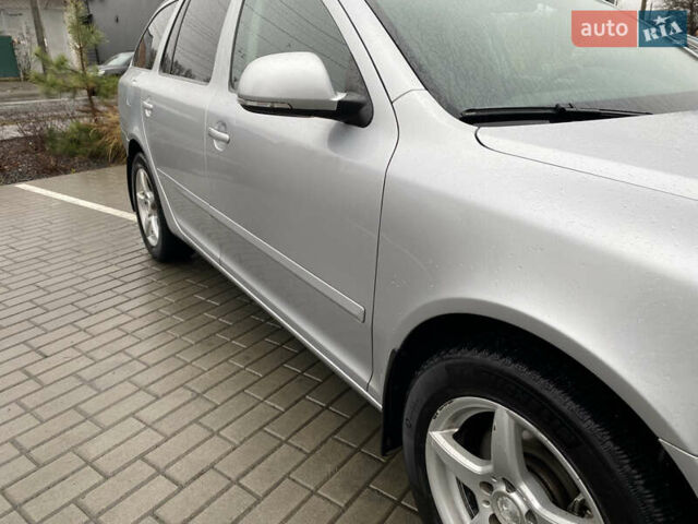 Серый Шкода Октавия, объемом двигателя 1.97 л и пробегом 242 тыс. км за 9500 $, фото 11 на Automoto.ua