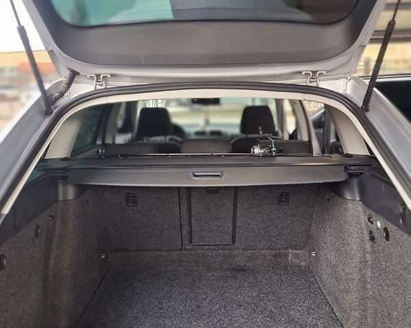 Сірий Шкода Октавія, об'ємом двигуна 1.6 л та пробігом 245 тис. км за 7900 $, фото 34 на Automoto.ua