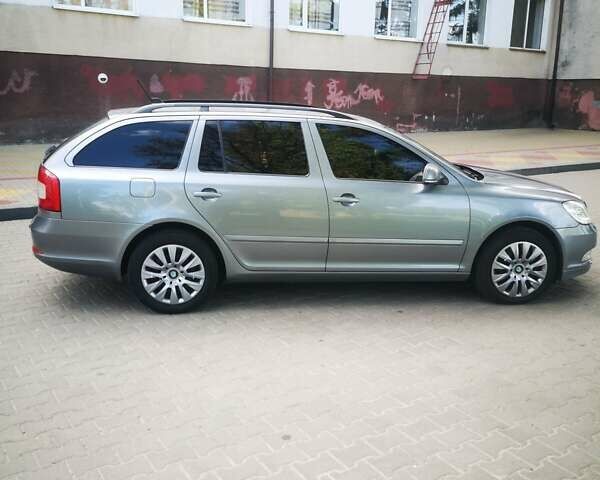 Серый Шкода Октавия, объемом двигателя 2 л и пробегом 304 тыс. км за 9500 $, фото 18 на Automoto.ua