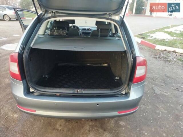 Серый Шкода Октавия, объемом двигателя 2 л и пробегом 284 тыс. км за 8700 $, фото 7 на Automoto.ua