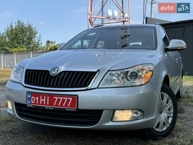 Сірий Шкода Октавія, об'ємом двигуна 1.6 л та пробігом 216 тис. км за 7850 $, фото 3 на Automoto.ua