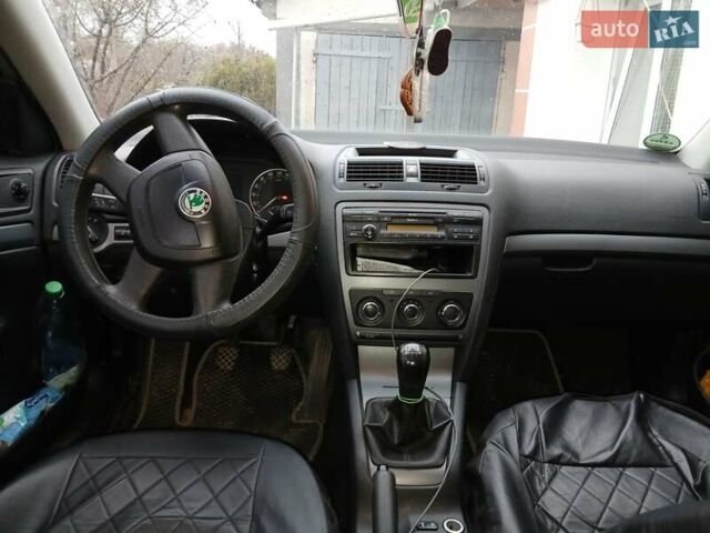 Серый Шкода Октавия, объемом двигателя 1.6 л и пробегом 240 тыс. км за 7000 $, фото 3 на Automoto.ua