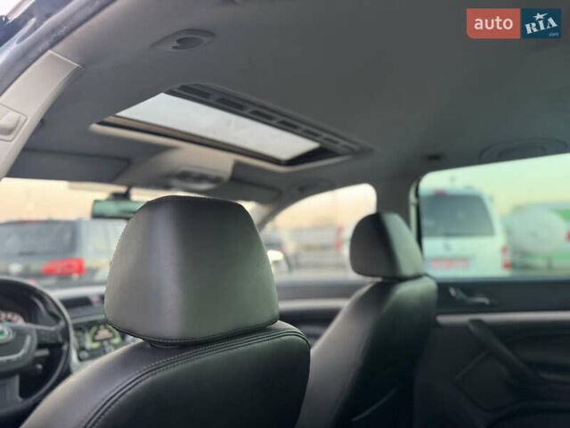 Серый Шкода Октавия, объемом двигателя 2 л и пробегом 250 тыс. км за 10750 $, фото 30 на Automoto.ua