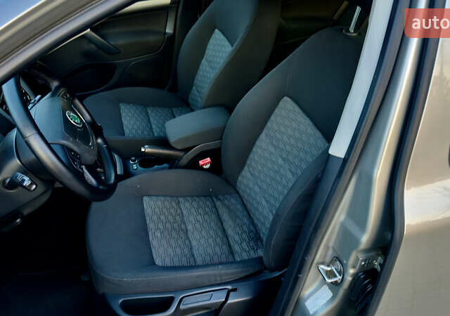 Серый Шкода Октавия, объемом двигателя 1.6 л и пробегом 248 тыс. км за 8850 $, фото 39 на Automoto.ua