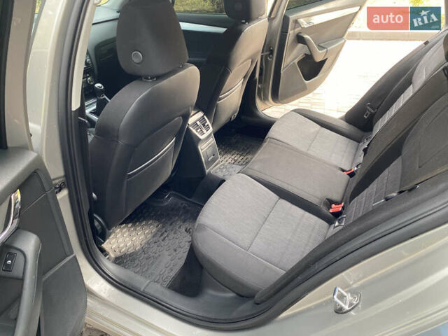 Серый Шкода Октавия, объемом двигателя 1.97 л и пробегом 236 тыс. км за 12100 $, фото 9 на Automoto.ua