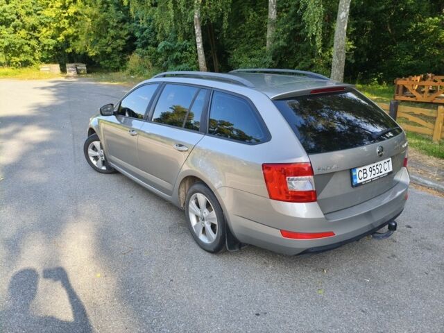 Серый Шкода Октавия, объемом двигателя 2 л и пробегом 312 тыс. км за 10800 $, фото 4 на Automoto.ua