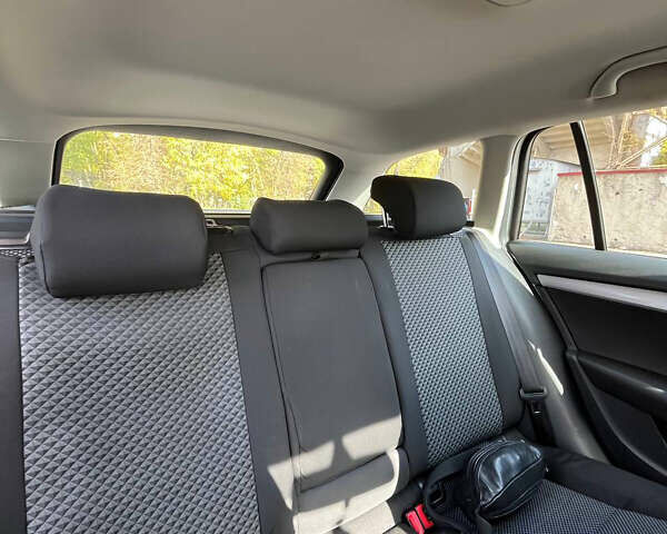 Шкода Октавия 2013 в Тернополе на Automoto.ua Серый Шкода Октавия, объемом двигателя 1.6 л и пробегом 298 тыс. км за 9150 $, фото 2 на Automoto.ua