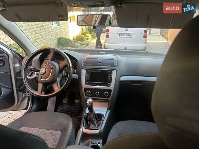 Серый Шкода Октавия, объемом двигателя 1.6 л и пробегом 304 тыс. км за 7699 $, фото 5 на Automoto.ua