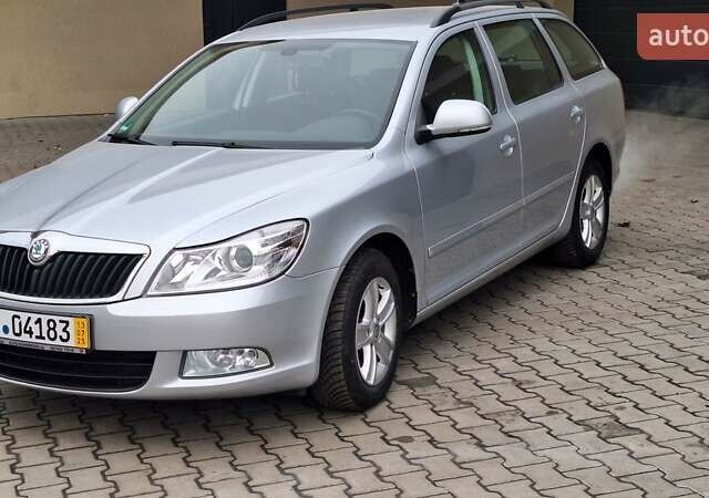 Сірий Шкода Октавія, об'ємом двигуна 2 л та пробігом 262 тис. км за 8950 $, фото 2 на Automoto.ua