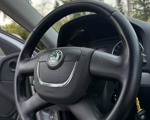 Сірий Шкода Октавія, об'ємом двигуна 1.6 л та пробігом 216 тис. км за 7850 $, фото 52 на Automoto.ua