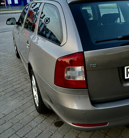 Серый Шкода Октавия, объемом двигателя 1.6 л и пробегом 248 тыс. км за 8850 $, фото 11 на Automoto.ua