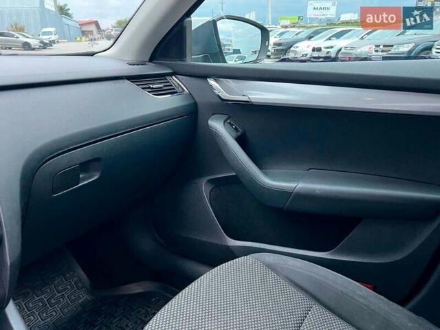 Серый Шкода Октавия, объемом двигателя 1.6 л и пробегом 240 тыс. км за 10990 $, фото 28 на Automoto.ua