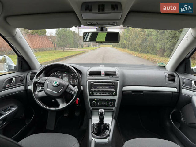 Серый Шкода Октавия, объемом двигателя 1.6 л и пробегом 206 тыс. км за 9450 $, фото 29 на Automoto.ua