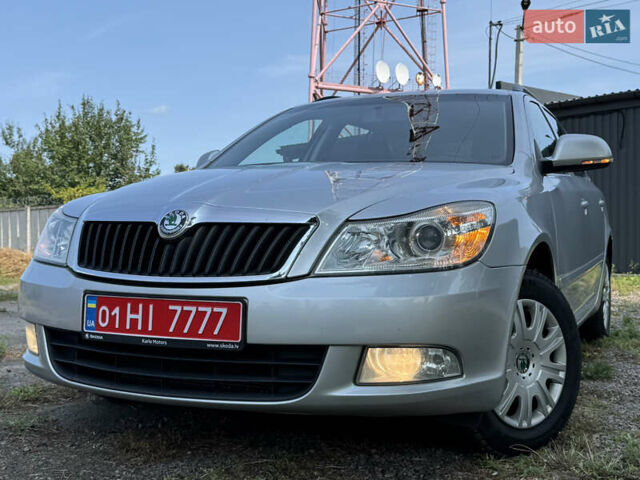Сірий Шкода Октавія, об'ємом двигуна 1.6 л та пробігом 216 тис. км за 7850 $, фото 1 на Automoto.ua