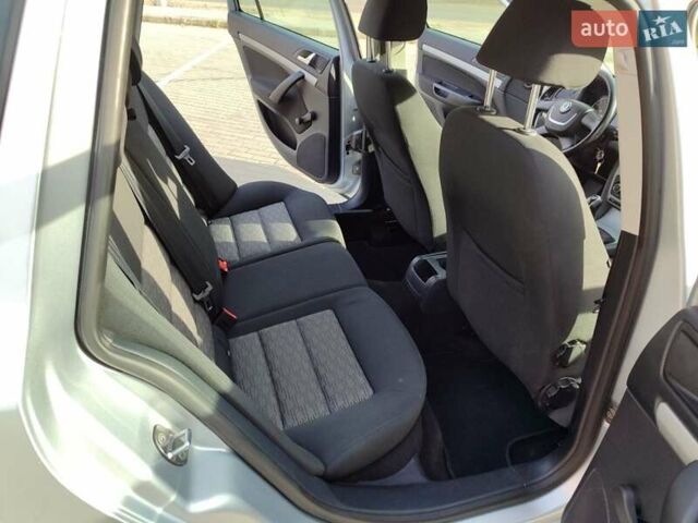 Серый Шкода Октавия, объемом двигателя 1.6 л и пробегом 196 тыс. км за 8750 $, фото 31 на Automoto.ua