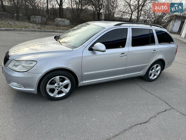 Серый Шкода Октавия, объемом двигателя 1.6 л и пробегом 250 тыс. км за 7999 $, фото 2 на Automoto.ua