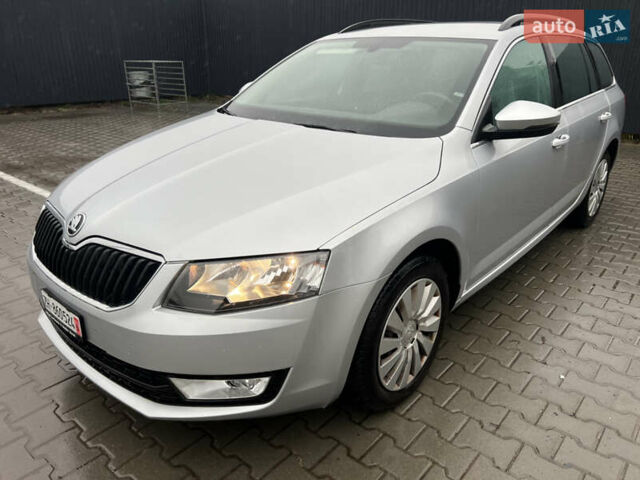 Серый Шкода Октавия, объемом двигателя 1.8 л и пробегом 212 тыс. км за 8900 $, фото 2 на Automoto.ua