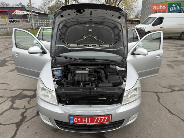 Серый Шкода Октавия, объемом двигателя 1.6 л и пробегом 217 тыс. км за 7650 $, фото 48 на Automoto.ua