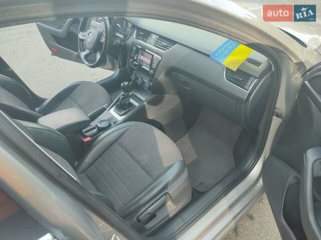 Сірий Шкода Октавія, об'ємом двигуна 1.97 л та пробігом 310 тис. км за 10400 $, фото 12 на Automoto.ua